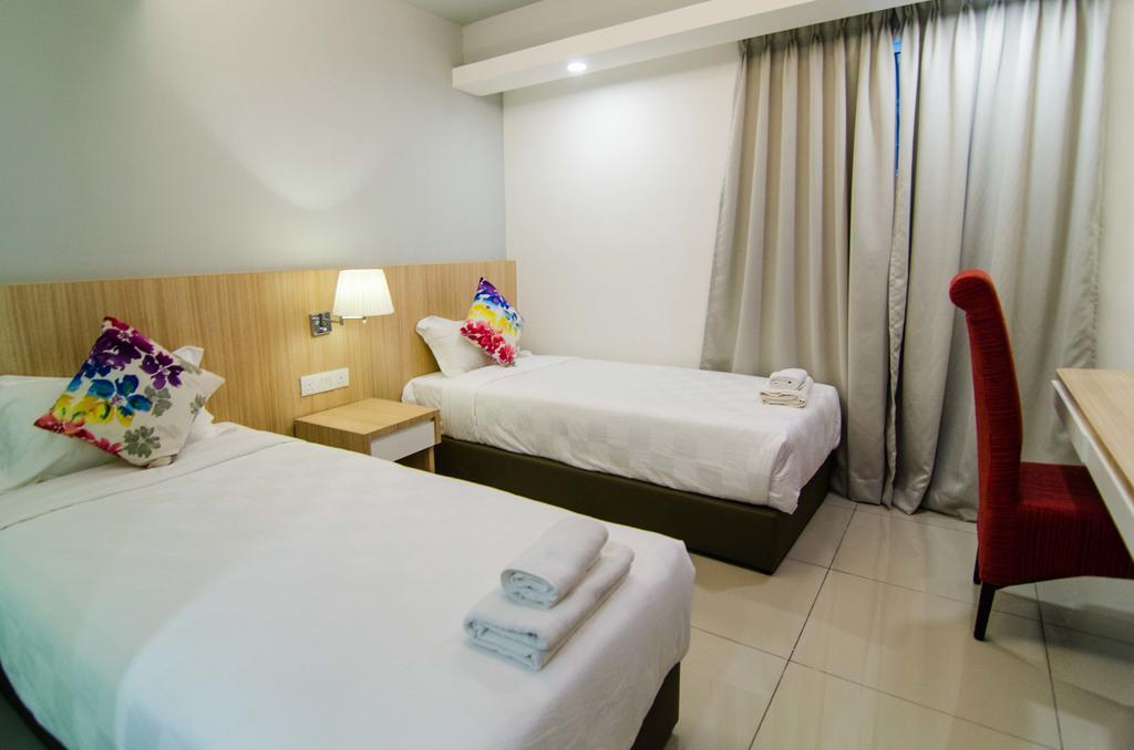 Mornington Hotel Waterfront Lumut Exterior foto
